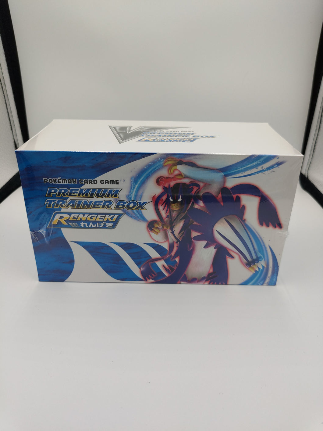 Pokémon TCG sword & shield premium trainer box Rapid Strike